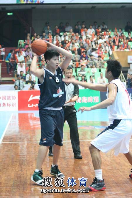 内德维德盛赞伊尔迪兹：他拥有非凡的能力，未来只会更强（内德维德力赞伊尔迪兹：才华横溢，未来只会更强大）