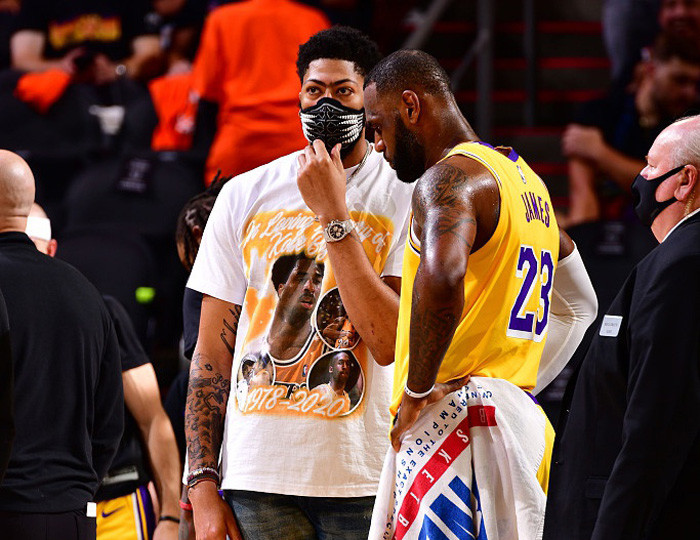 韩足晚报（2025.12.1）25K联赛颁奖冠军队成赢家（韩足晚报（2025.12.1）：25K联赛颁奖礼，冠军队成最大赢家）