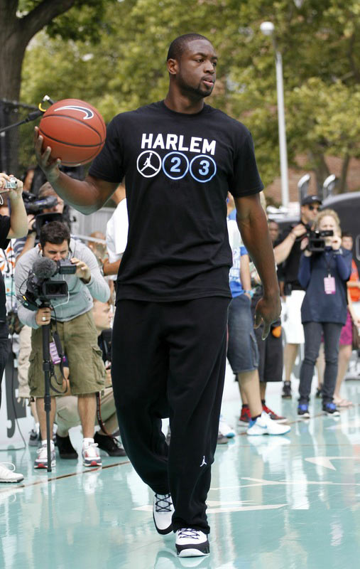 记者：莫兰特大概率留队，森林狼将控卫补强目标转向欧文（记者：莫兰特大概率留守，森林狼控卫补强转而瞄准欧文）