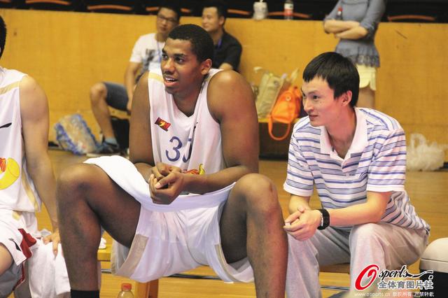 里瓦达维亚独立队史首夺阿根廷杯冠军，锁定解放者杯正赛席位（里瓦达维亚独立队史首次加冕阿根廷杯，直接晋级解放者杯正赛）