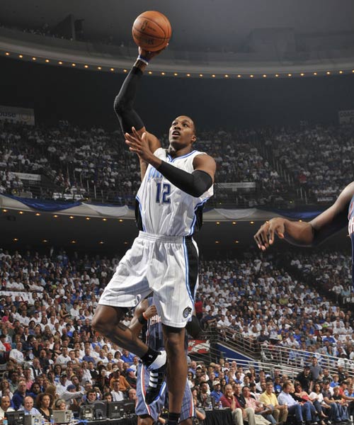 全市场：尤文对穆阿尼回归持乐观态度，但巴黎对谈判拖延不满（全市场：尤文看好穆阿尼回归，巴黎不满谈判进展缓慢）