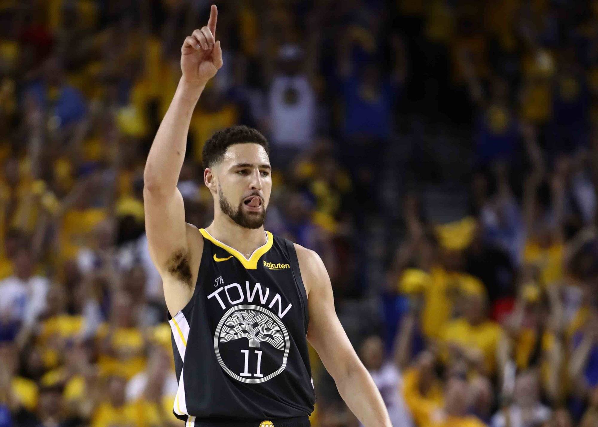 适应半局后全程压制！孙颖莎横扫米特兰姆！国乒5-1领先德国！（短暂磨合后全面掌控，孙颖莎横扫米特兰姆，国乒5比1领先德国）