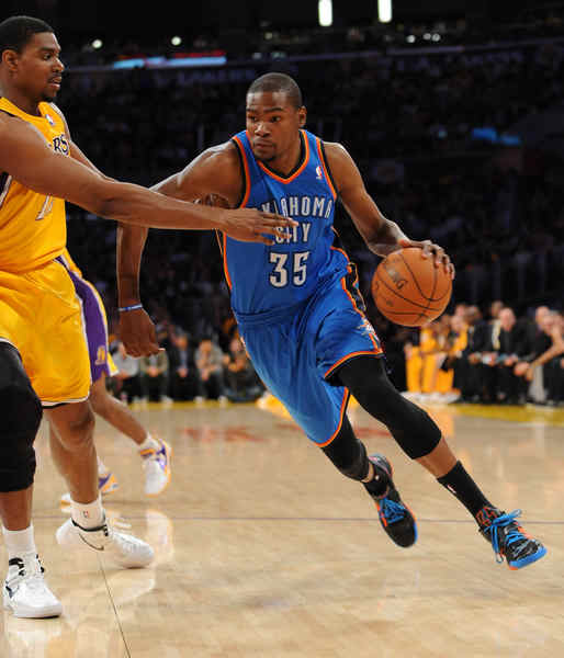 图片报：巴萨希望签下一名左边锋，正关注莱比锡的迪奥曼德（图片报：巴萨寻觅左翼新援，盯上莱比锡边锋迪奥曼德）