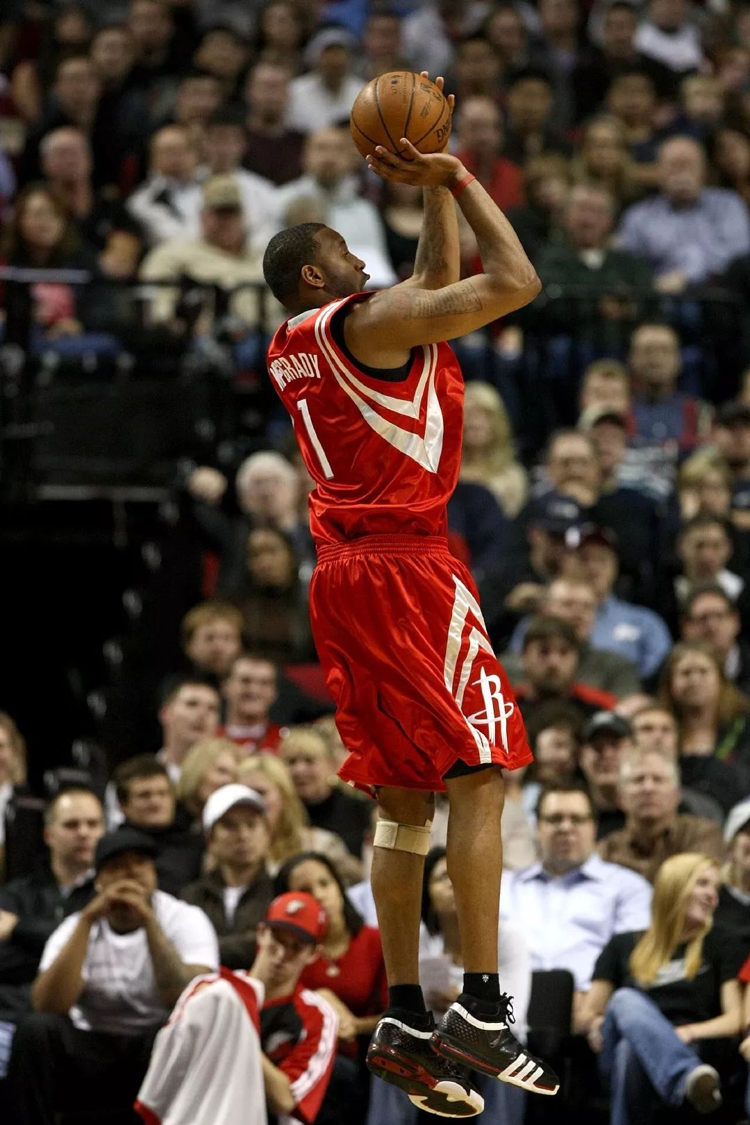 成都混团世界杯：中国队战胜法国队收获六连胜（成都混团世界杯：中国队力克法国豪取六连胜）